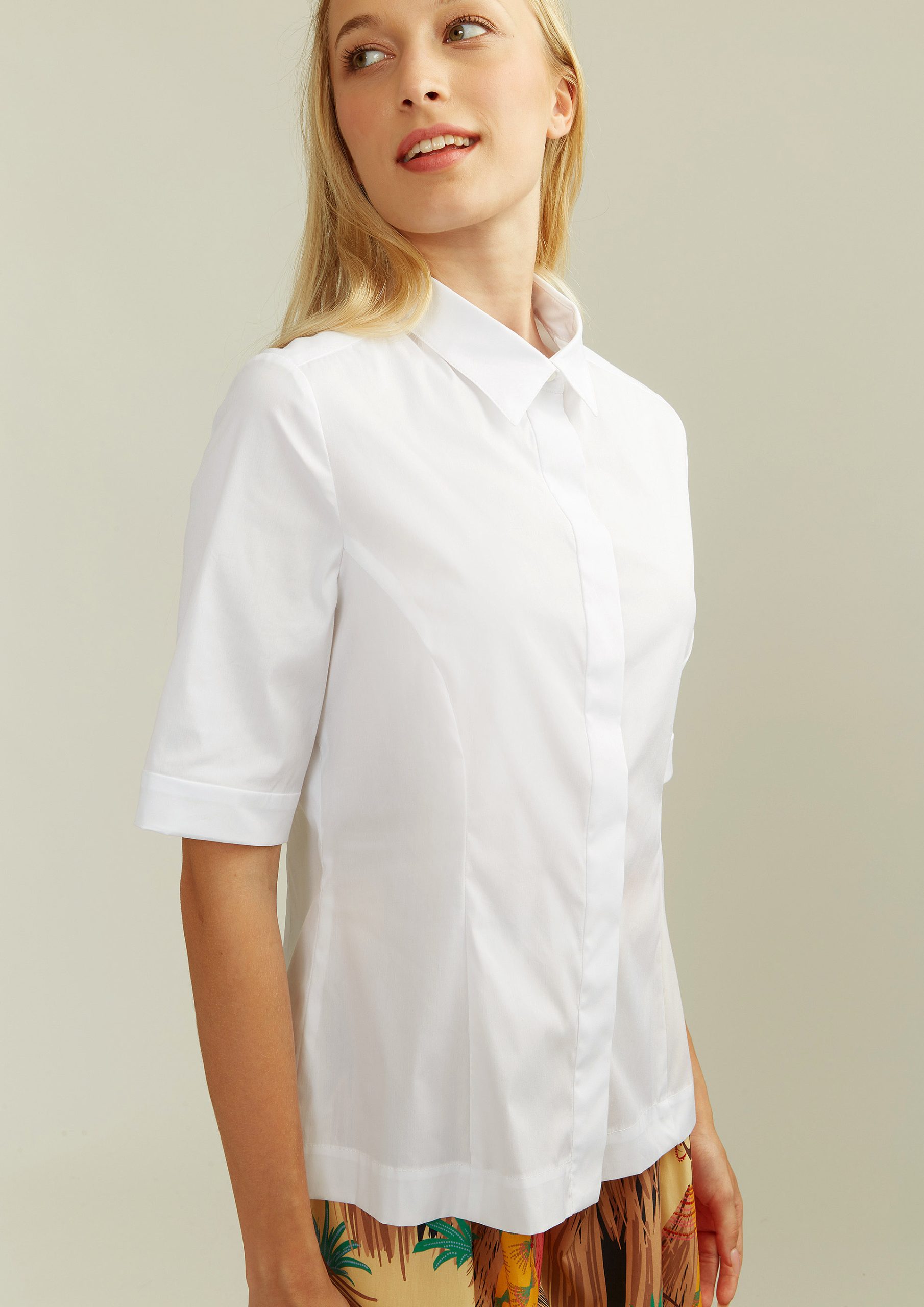 Camisa beige Alba Conde