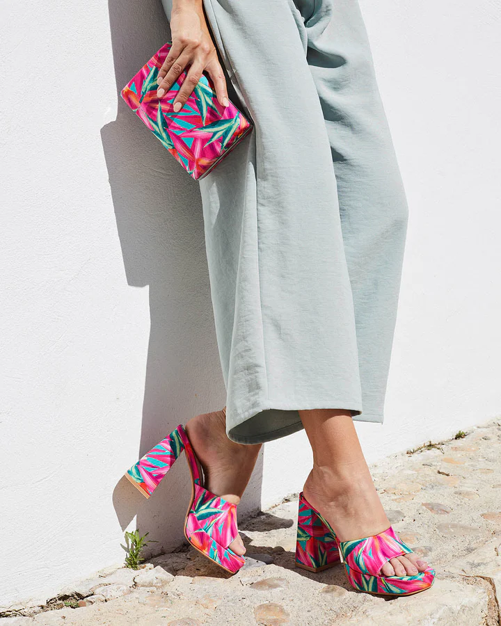 Zueco plataforma fucsia
