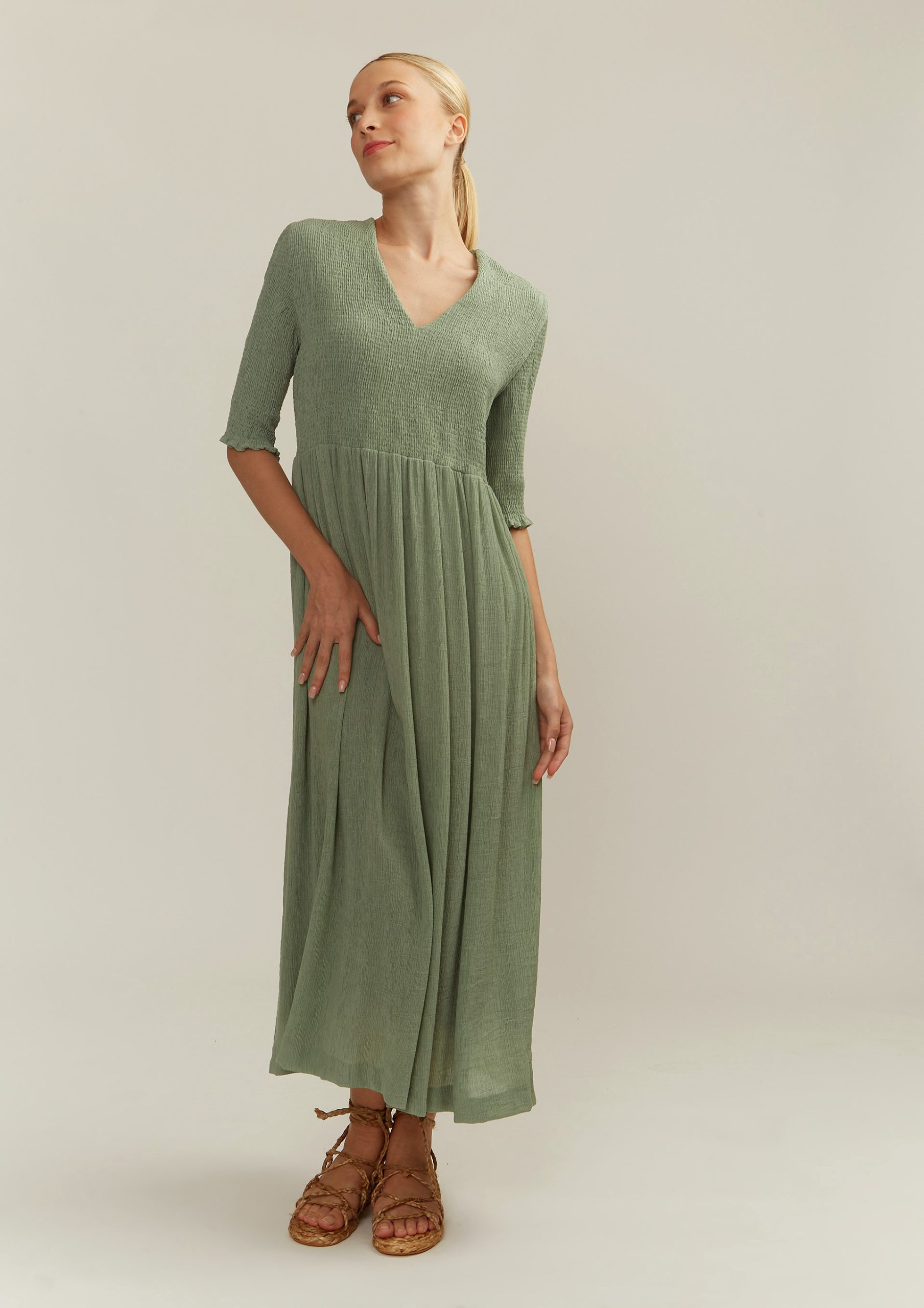 Vestido largo Alba Conde verde