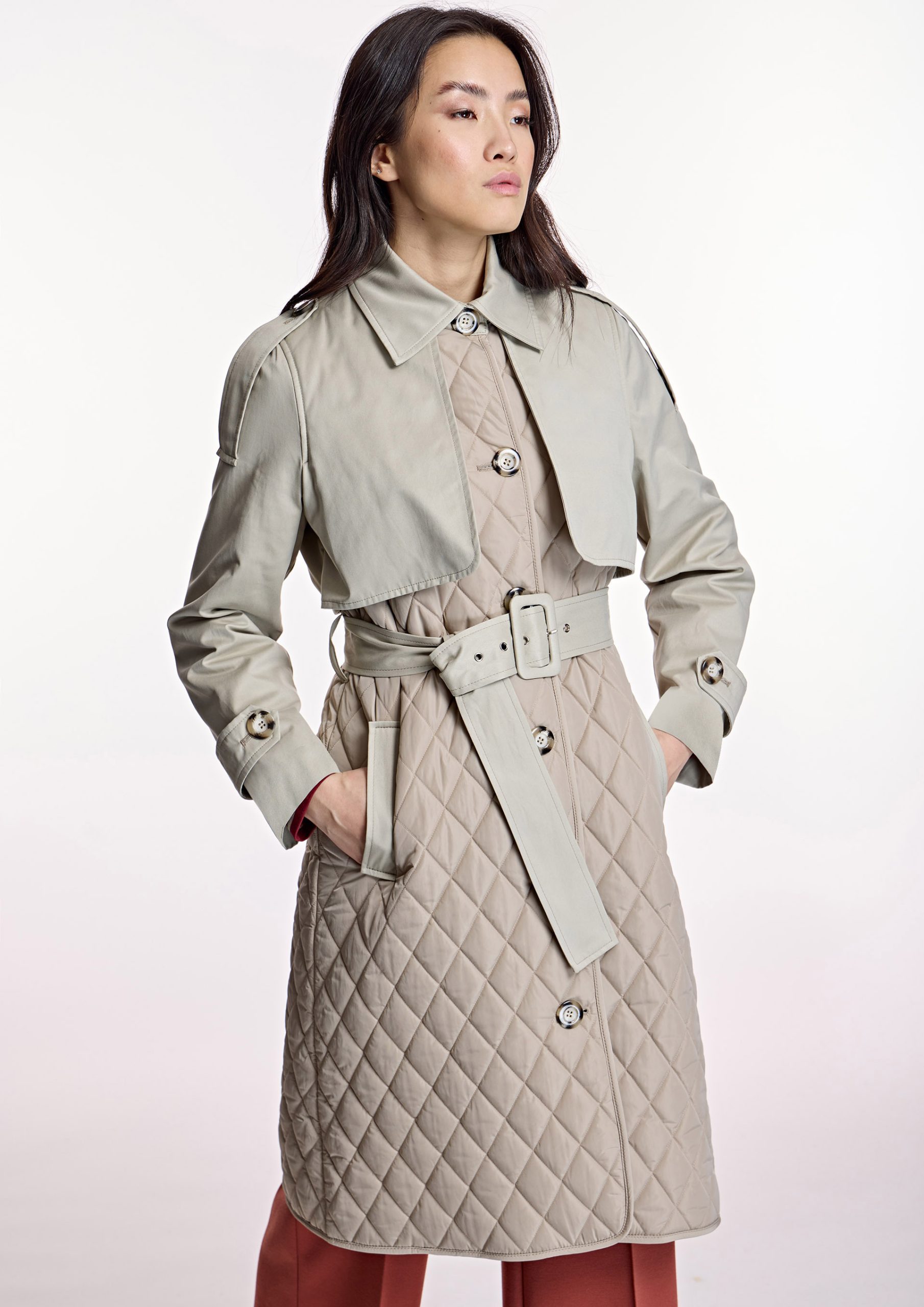Gabardina combinada Alba Conde beige