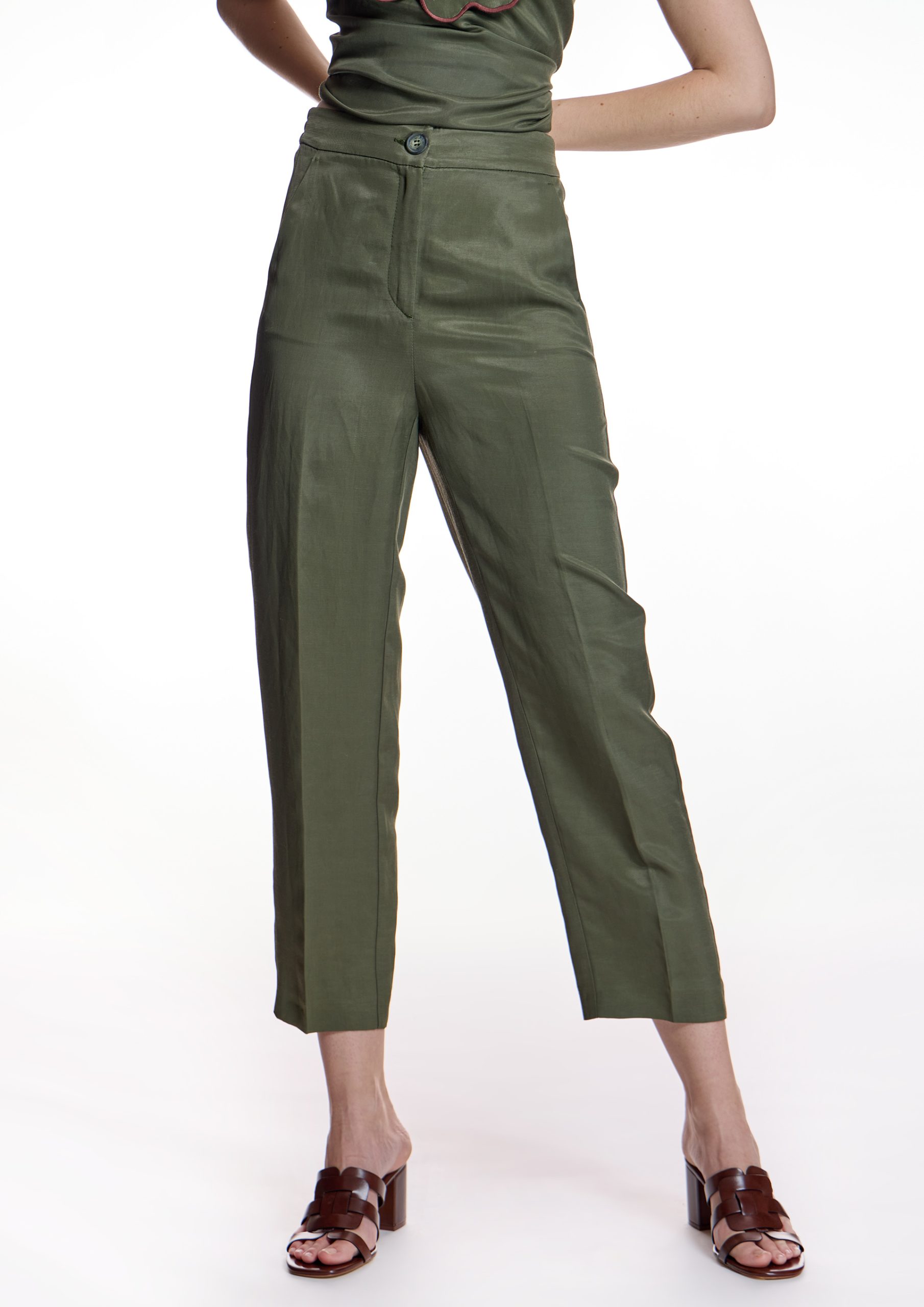 Pantalón tobillero Alba Conde kaki