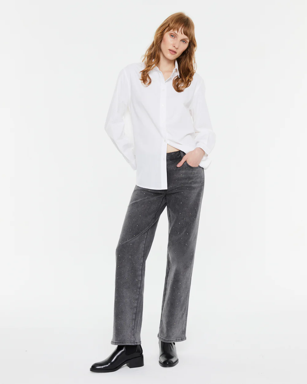 Jeans tachuelas Andam gris
