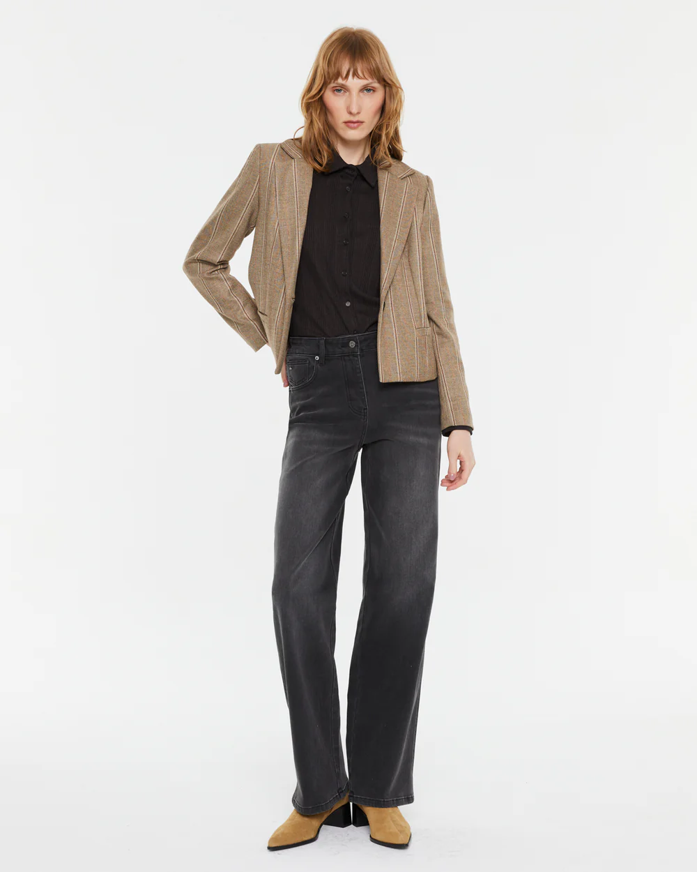 Blazer corta Andam marrón
