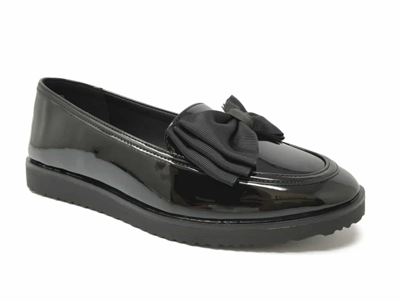 Zapato Charol lazo negro