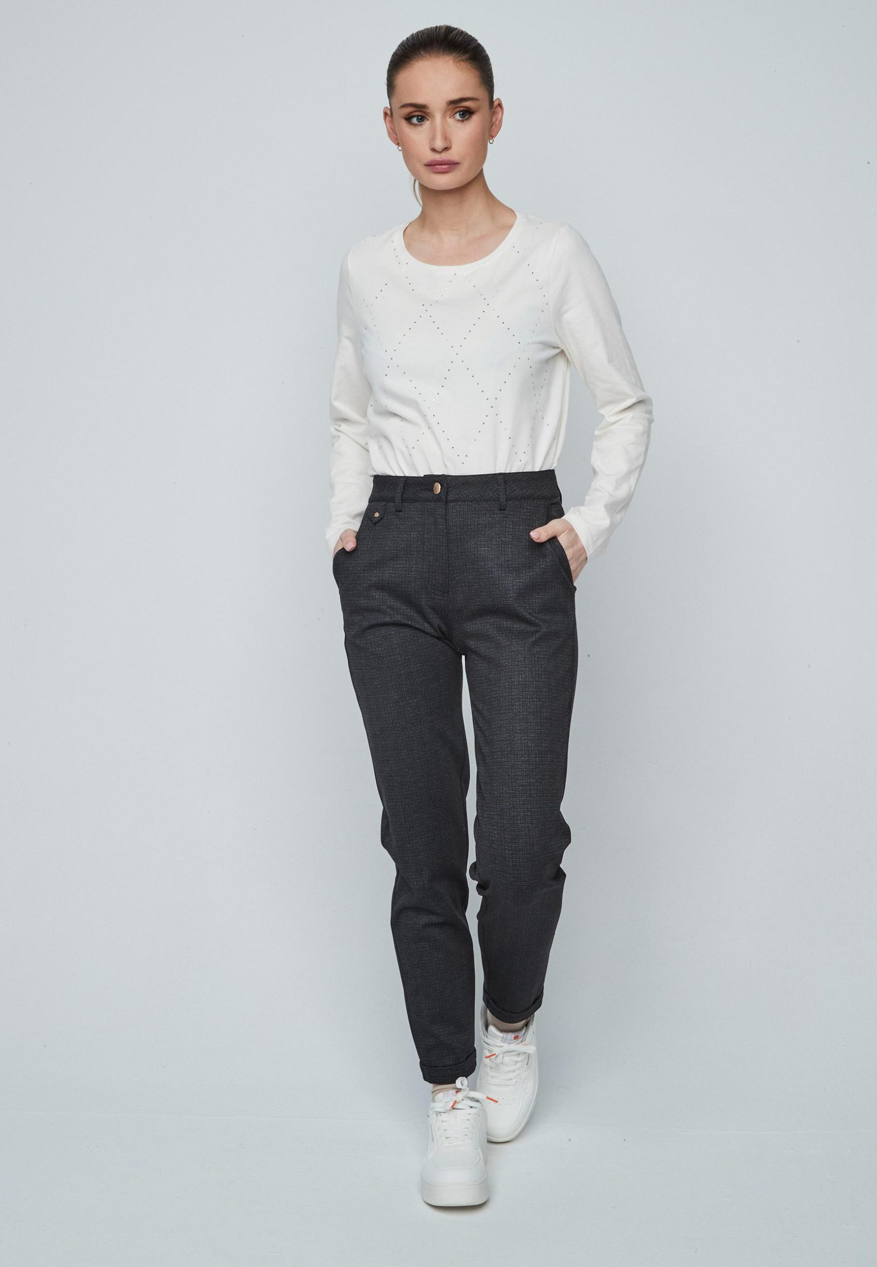 PantalĂłn cuadros Dandara negro
