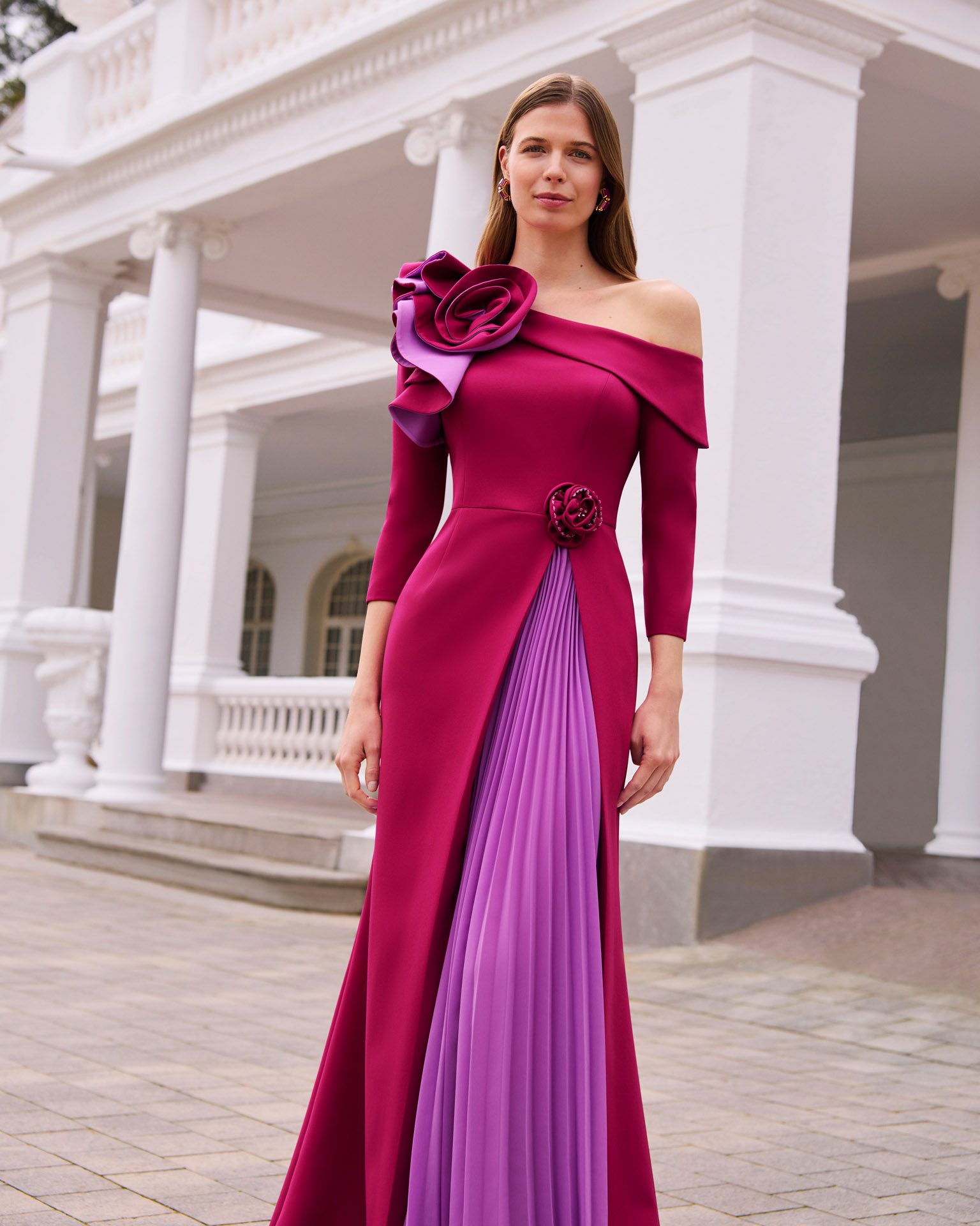 Vestido COUTURE CLUB cereza