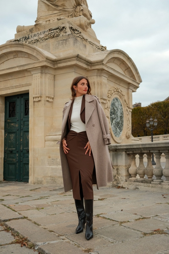 Trench largo de lana taupe
