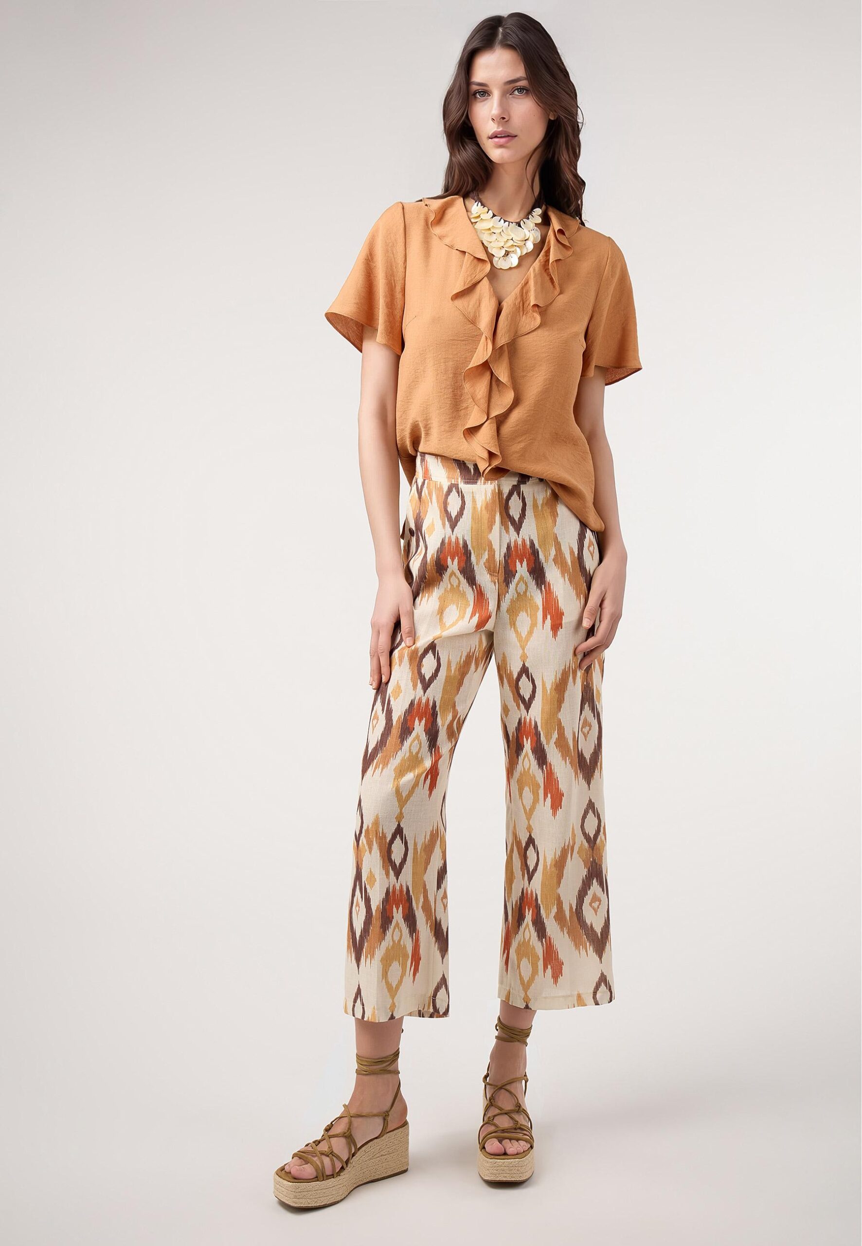 Blusa volante escote Dandara caramelo