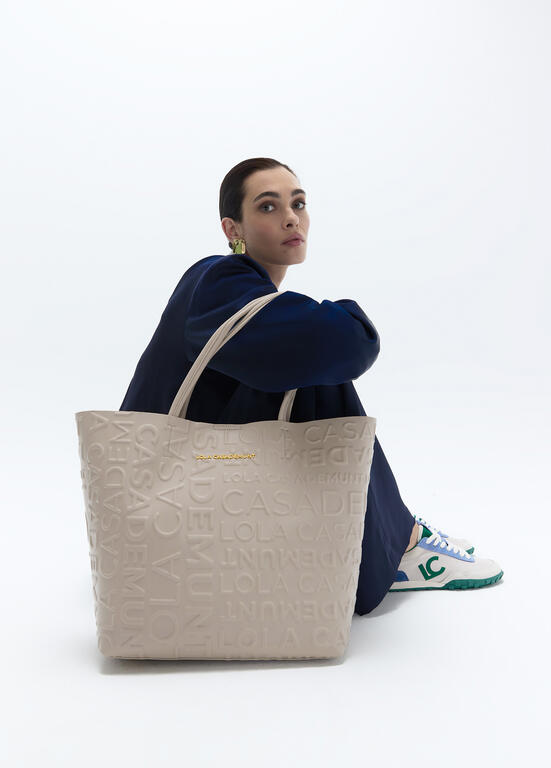 Shopper Monograma Relieve Lola Casademunt piedra